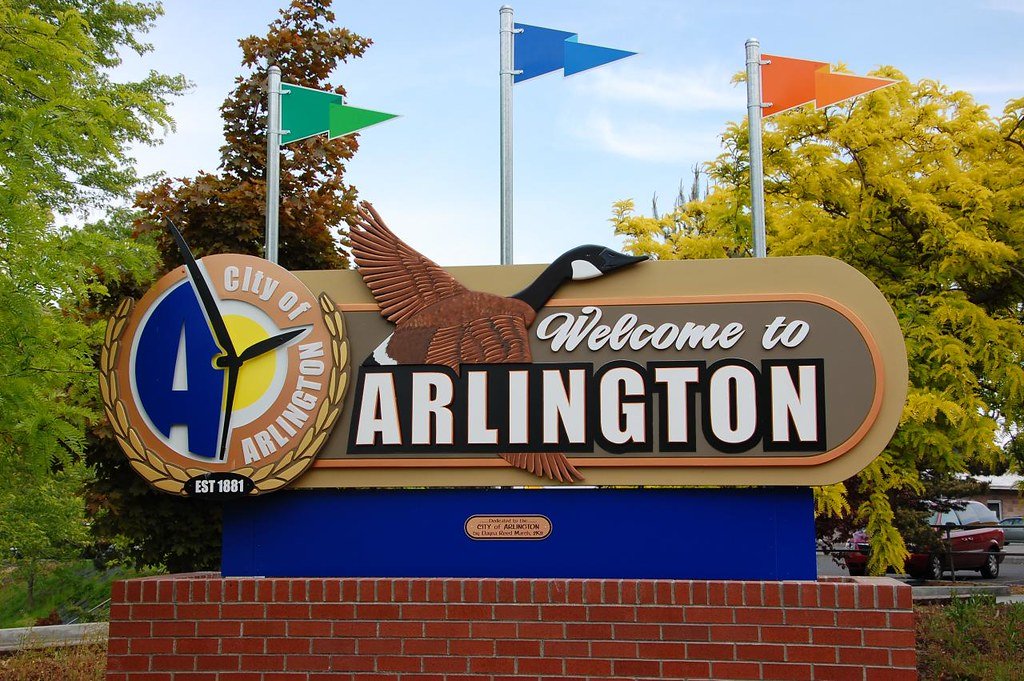 Arlington Welcome to Arlington sign located in Arlington, Washington.